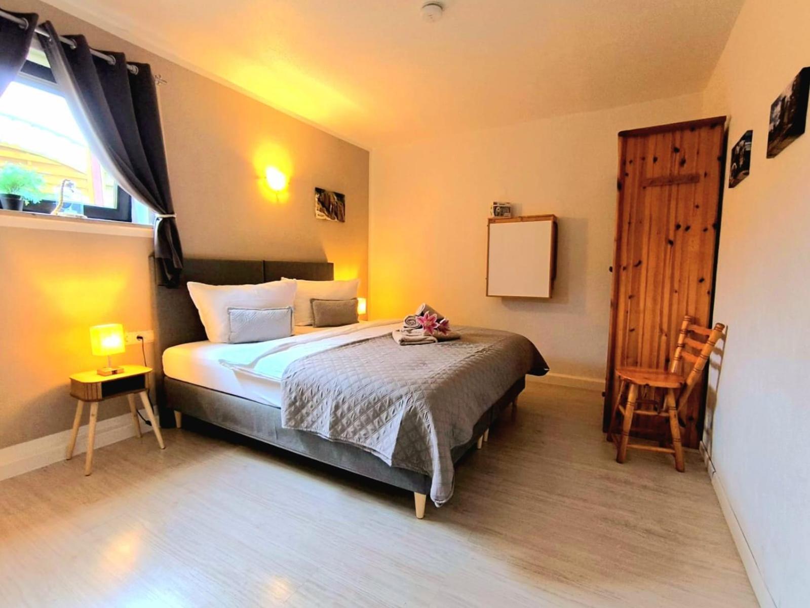 Ferienwohnung Airone Nero Gerolstein Extérieur photo